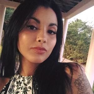 Meet your Posher, Fernanda